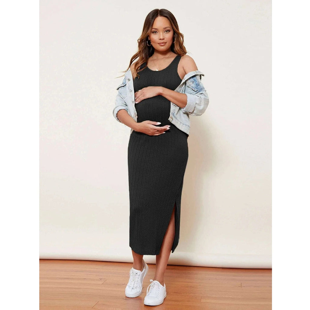 This long knitted sundress is the perfect summer maternity dress for expecting mothers. Made with lightweight and breathable material, it provides comfort and style as your body changes. The dress is designed to flatter your growing belly and can be dressed up or down for any occasion.