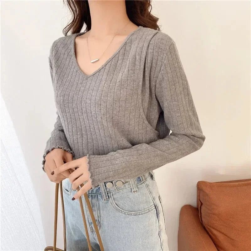 Long-Sleeved Knitted Maternity Sweater with Breastfeeding Access