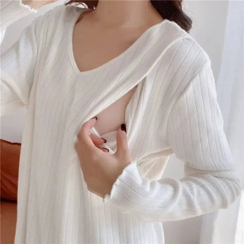 Long-Sleeved Knitted Maternity Sweater with Breastfeeding Access