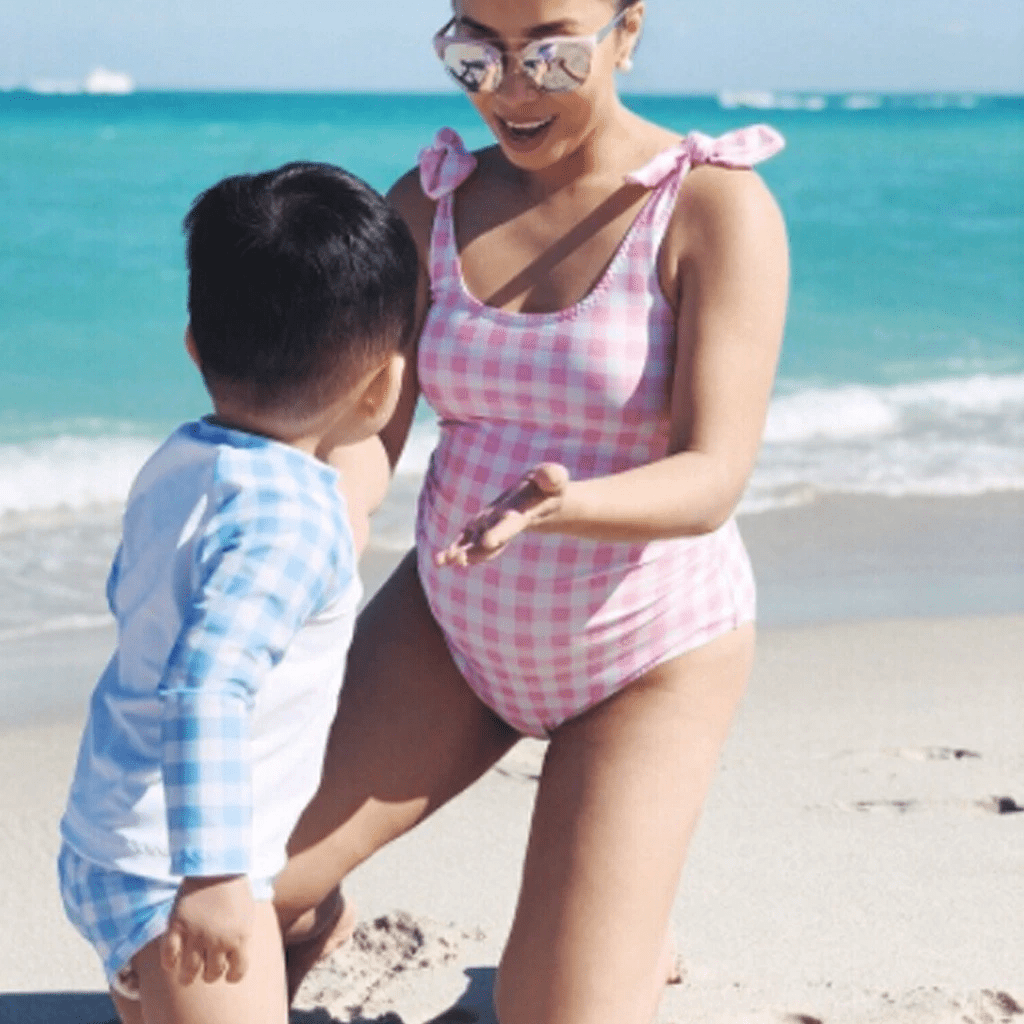 Expertly Designed Pink & White Checkered Maternity Bathing Suit: Elevate Your Pregnancy